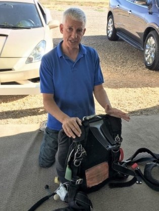 Rick showing parachute (Medium)