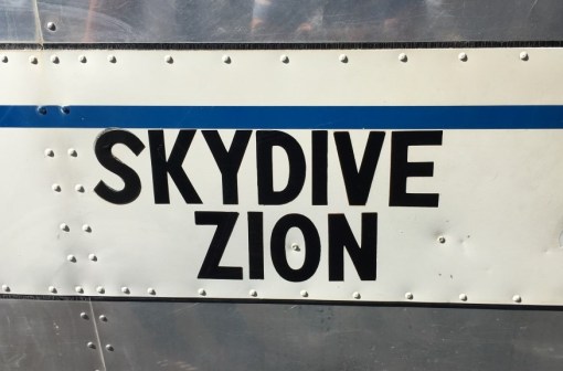 Skydive Zion plane (1) (Medium)